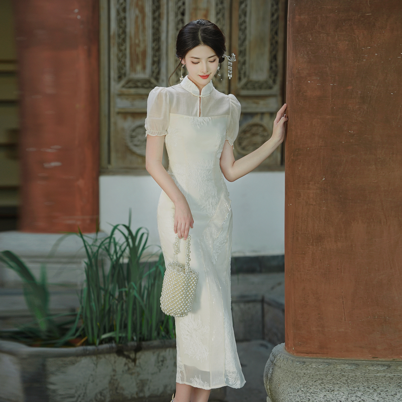 Embroidered Sequin New Chinese Style Qipao Dress with Slit - Style 708fd9 - Image 2