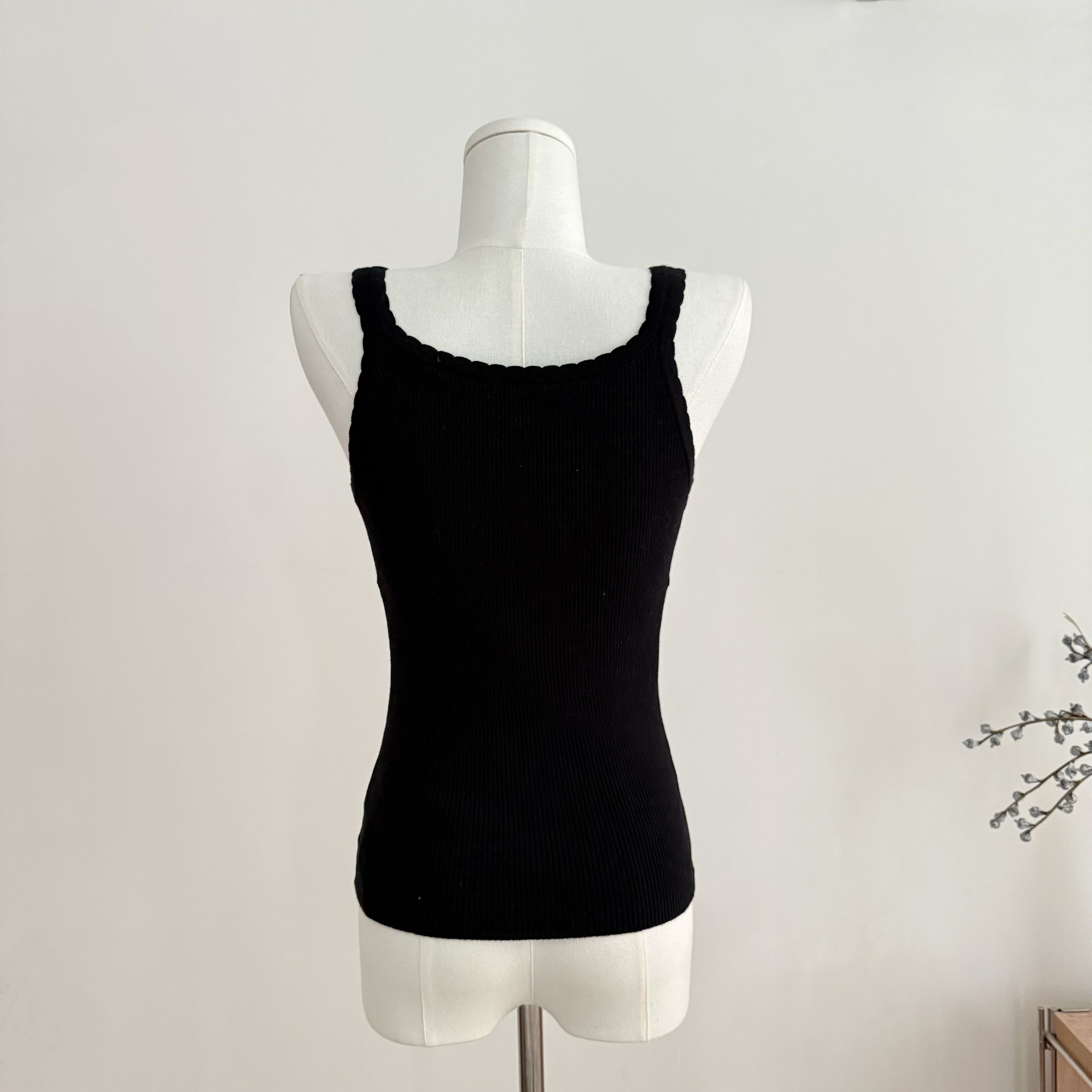 Women's Lace V-Neck Camisole Tank Top Polyester Knit Spring 2026 - Image 4