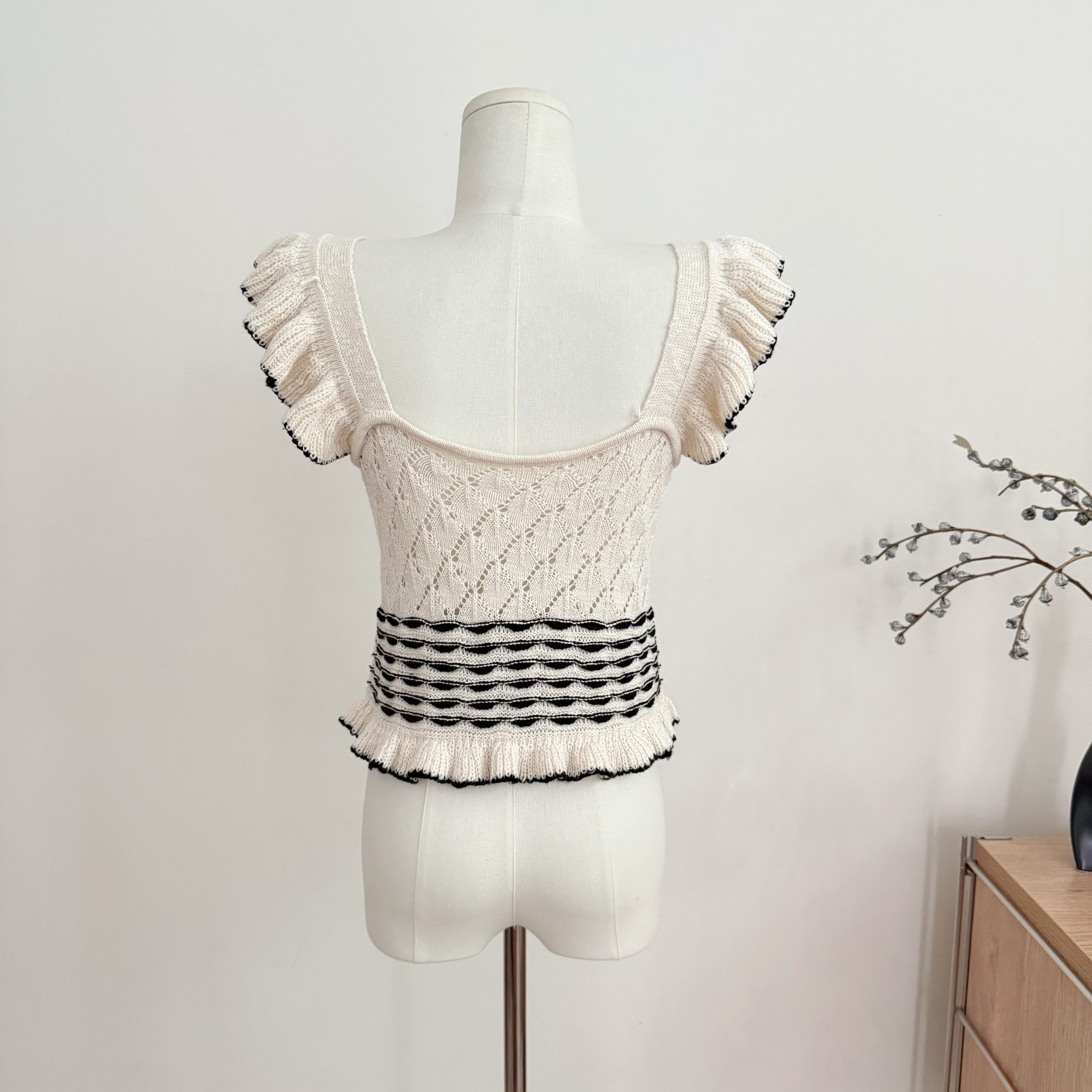 YUYUREAL Paris Romance Vintage Diamond Openwork Ruffle Trim Cotton Linen Knit Vest Women Slim Short Top - Image 2